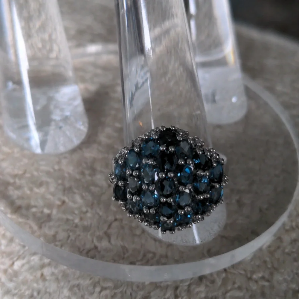 New London Blue Topaz  Silver Plated  Ring.  Size 9 1/2., Genuine, Deep Blue - Picture 6 of 9
